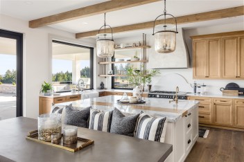 Discover the Best Colors and Textures for Coastal-Inspired Interiors